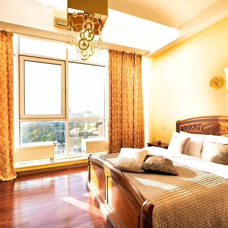 Arcadia Promenade Grand Apartment