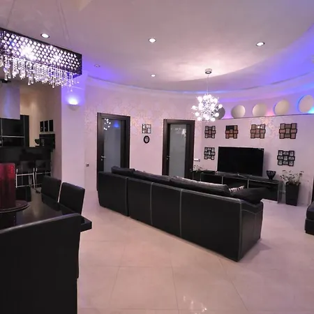 Arcadia Promenade Grand