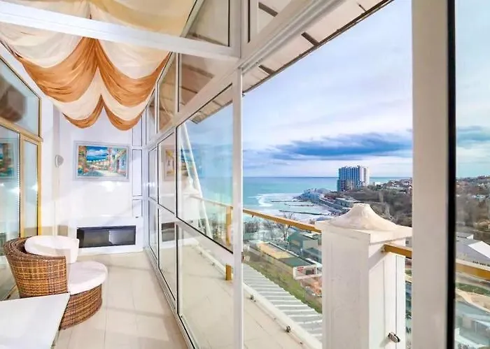 Arcadia Promenade Grand Апартаменти *