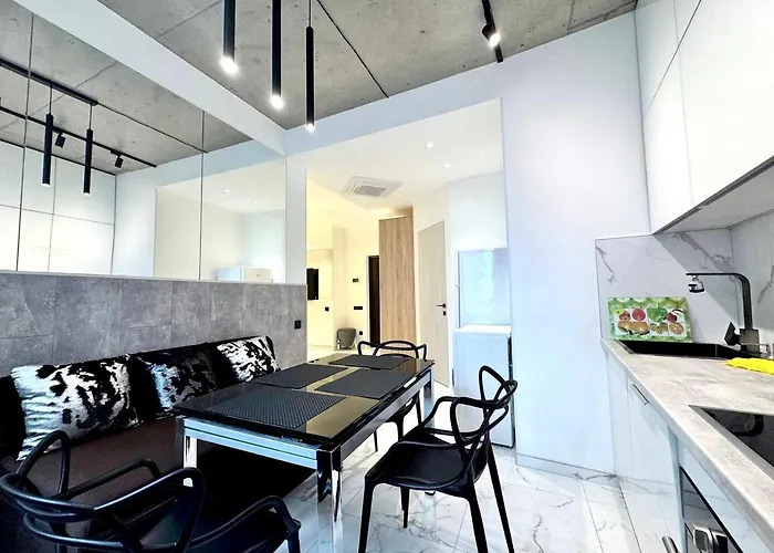 Arcadia Promenade Grand Апартаменти *