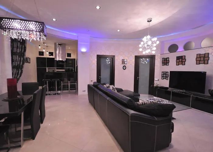 Апартаменти Arcadia Promenade Grand